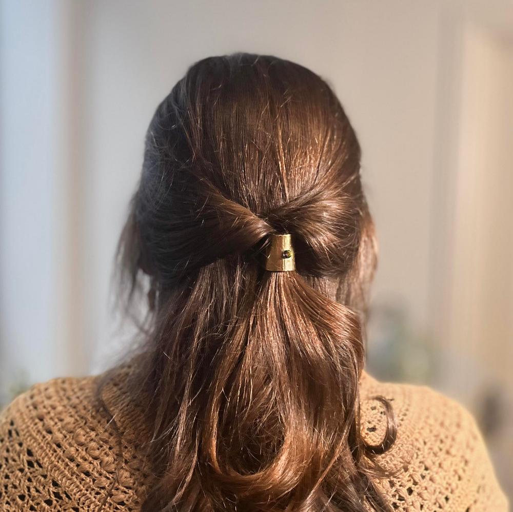CRYSTAL & BRASS HAIR TIE COVER