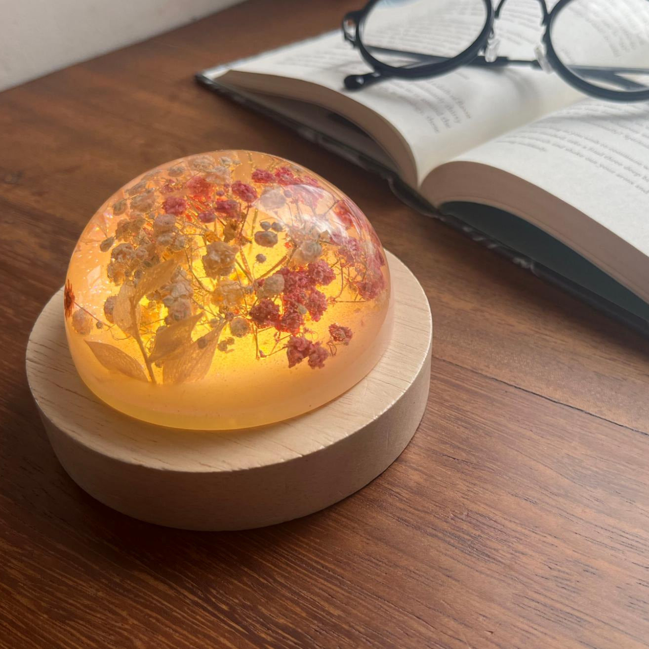 BEDSIDE NIGHT LIGHT