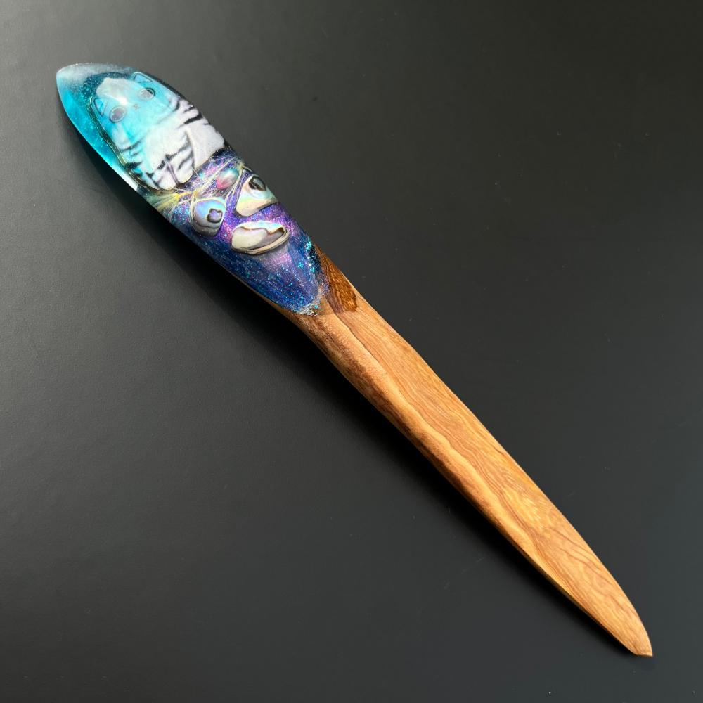 CAT AND SHELLS - HAIR STICK