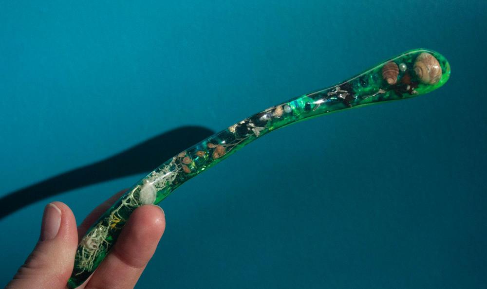 GARDEN POND - HAIR STICK