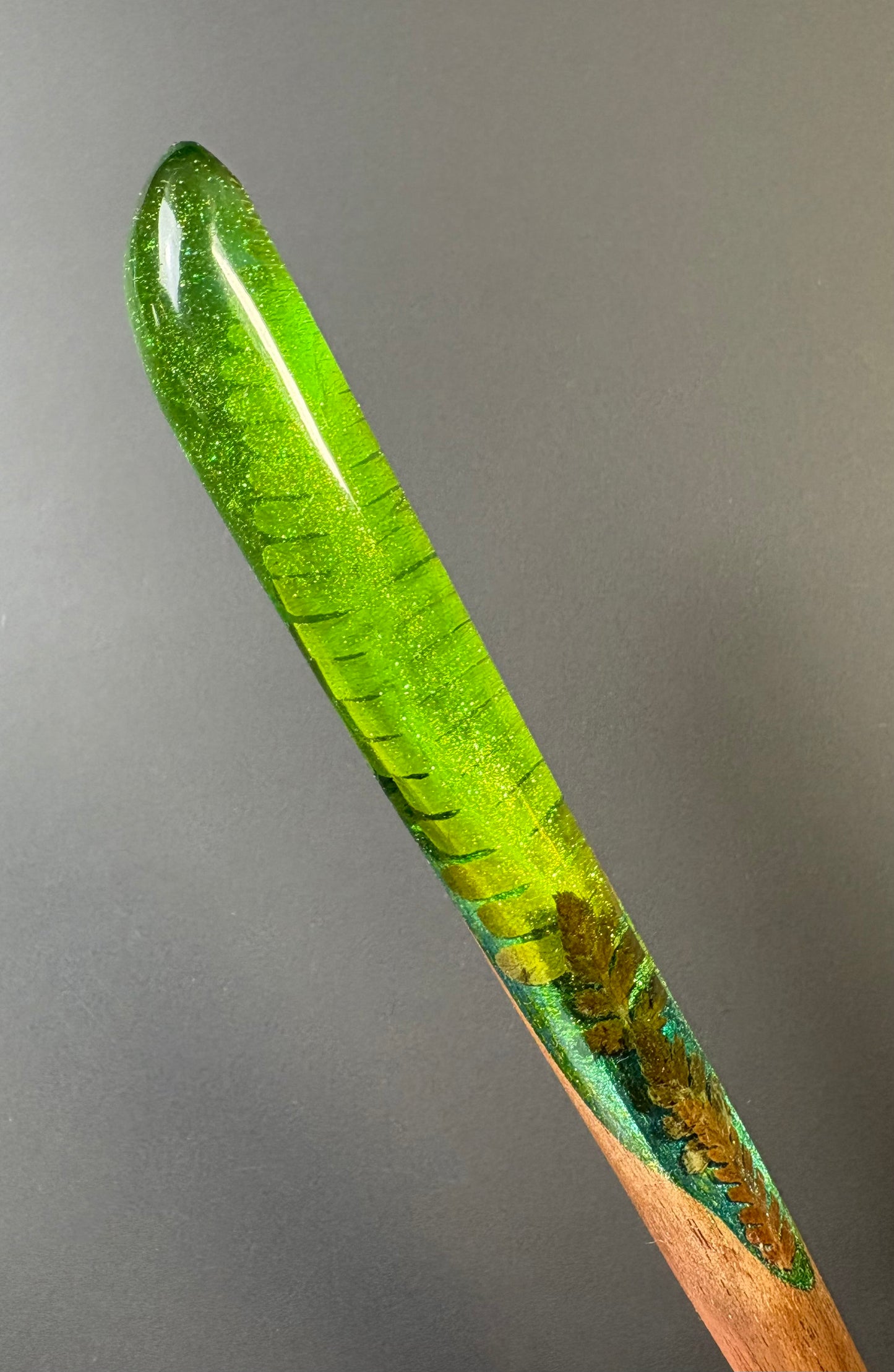 FOREST QUEEN - HAIR STICK