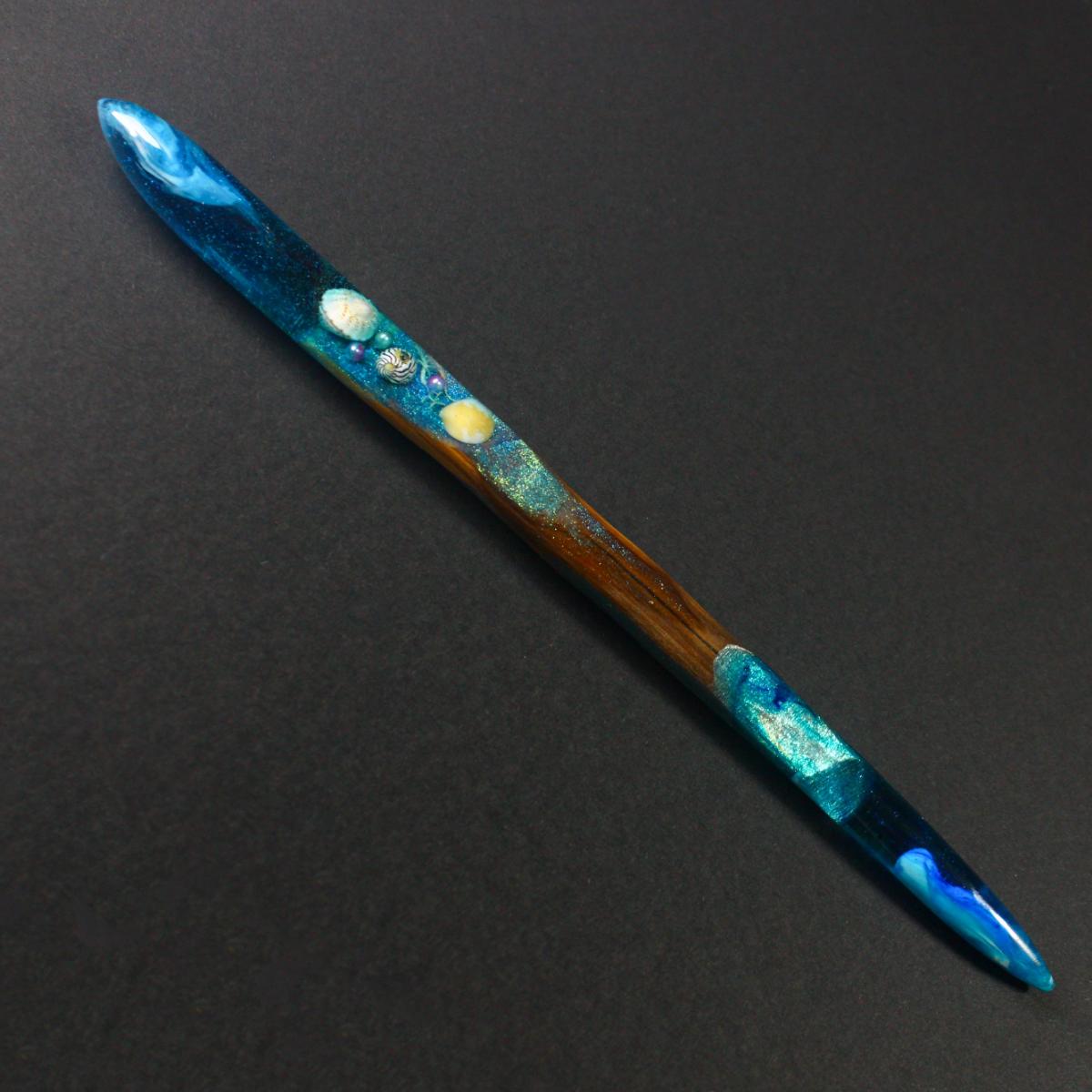 BLUE WORLDS - HAIR STICK